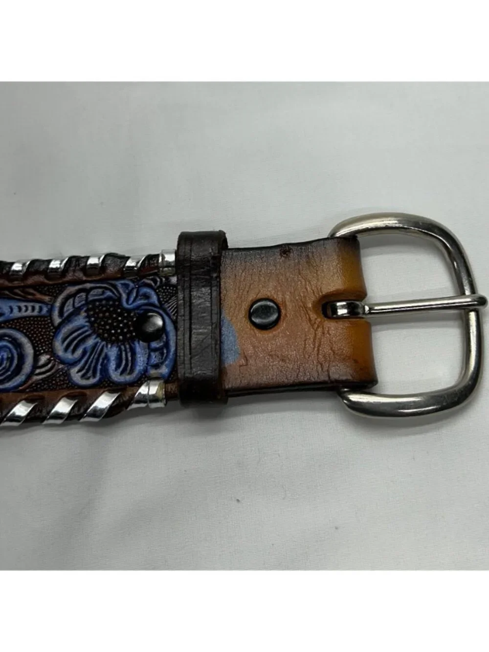 TONY LAMA VNT Leather Belt Blue Floral Tooling Silver Toned Lacing M 40